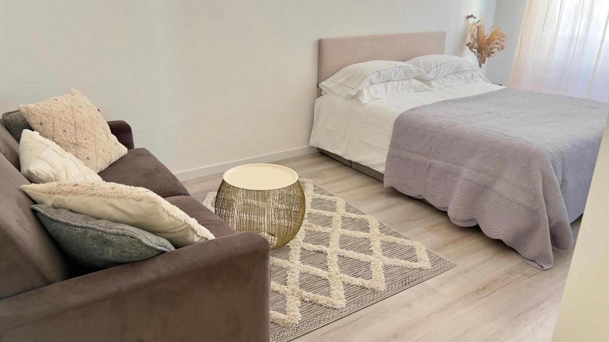Bas De Duplex Cosy Et Proche Du Port Nizza